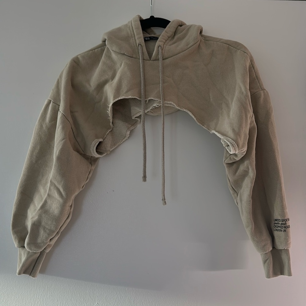 Cropped hoodie